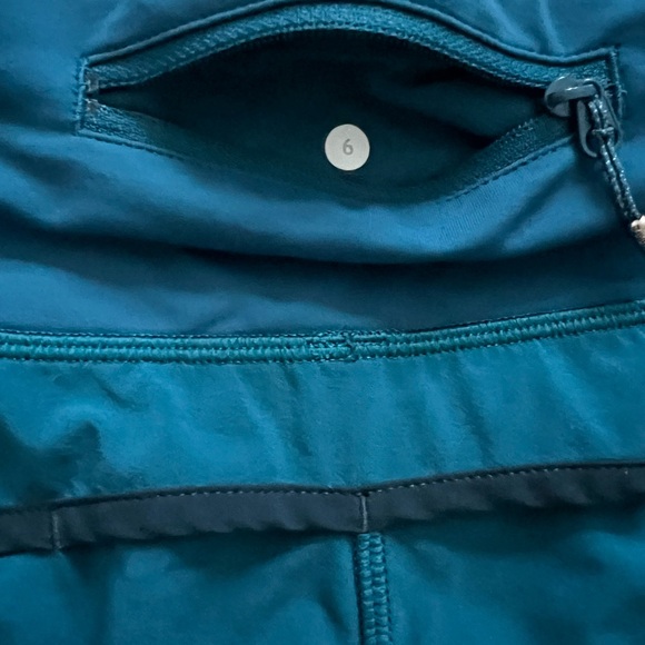 Lululemon shorts - Picture 3 of 4